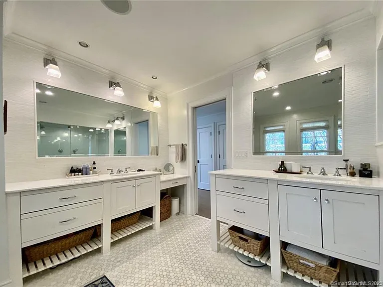 7 Whaling Rd — Photo 16