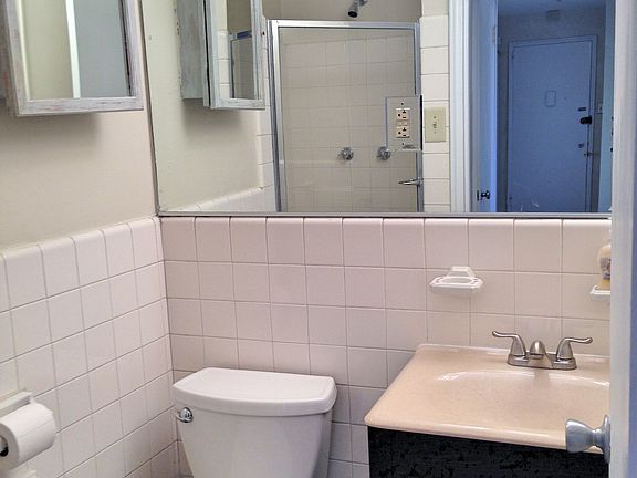 3rd image of 2601 Pennsylvania Ave APT 350