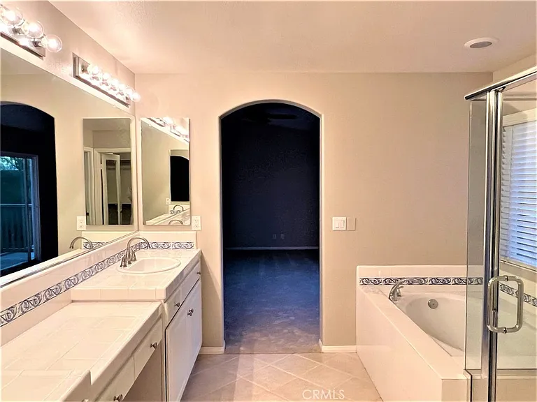 31142 Sunningdale Dr — Photo 18