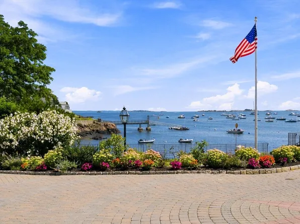 5 Leslie Cv, Marblehead, MA 01945