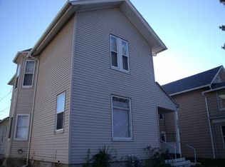 305 E 15th St #1, Davenport, IA 52803