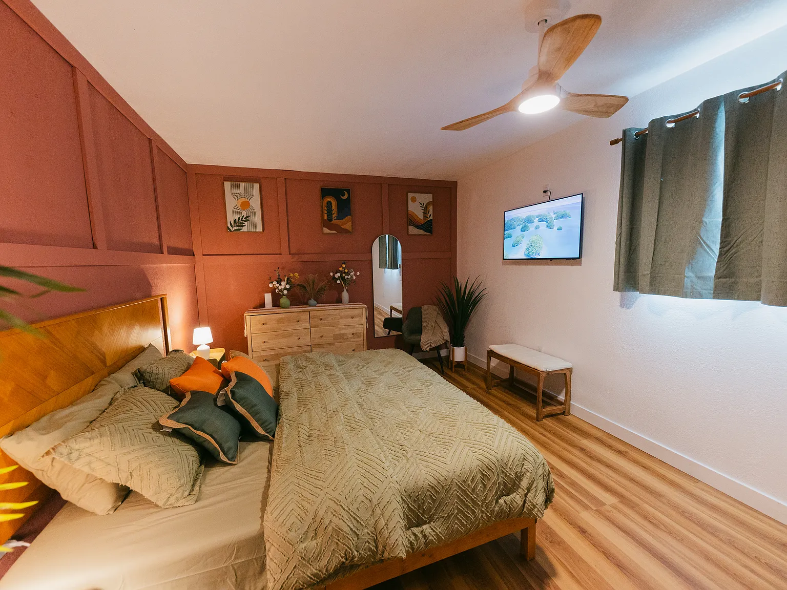 4 bed, 1226 sqft, $2,800 — Photo 3