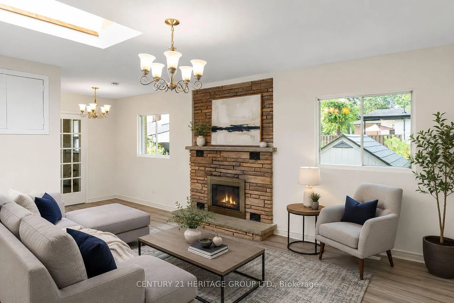 4 bed, $2,970 — Photo 1