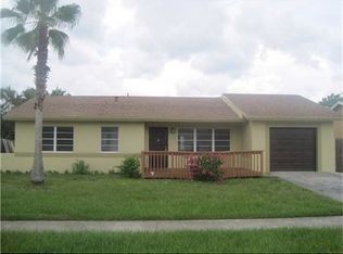 9110 Saddlecreek Dr, Boca Raton, FL 33496