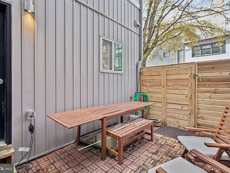 2224 Amber St #4 — Photo 43