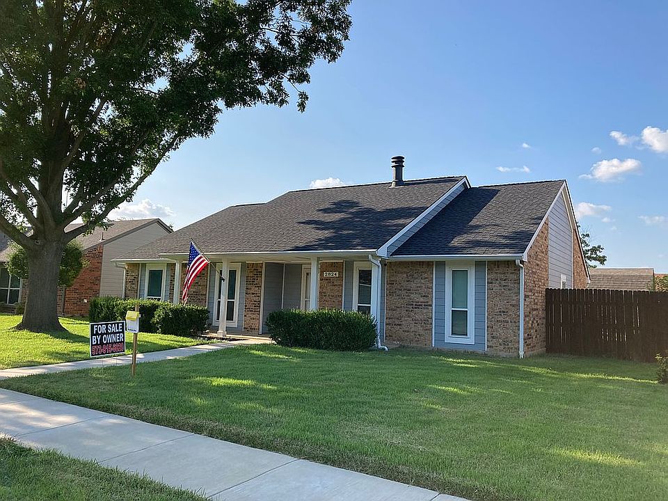 1st image of 2824 Edinburg Ln