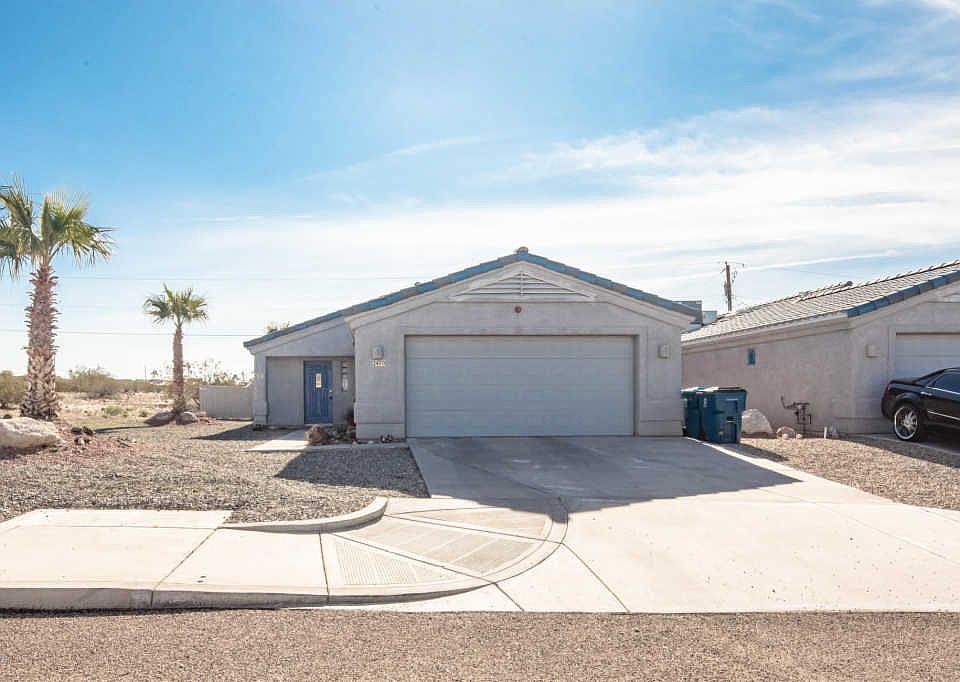 1st image of 2470 Palisades Dr