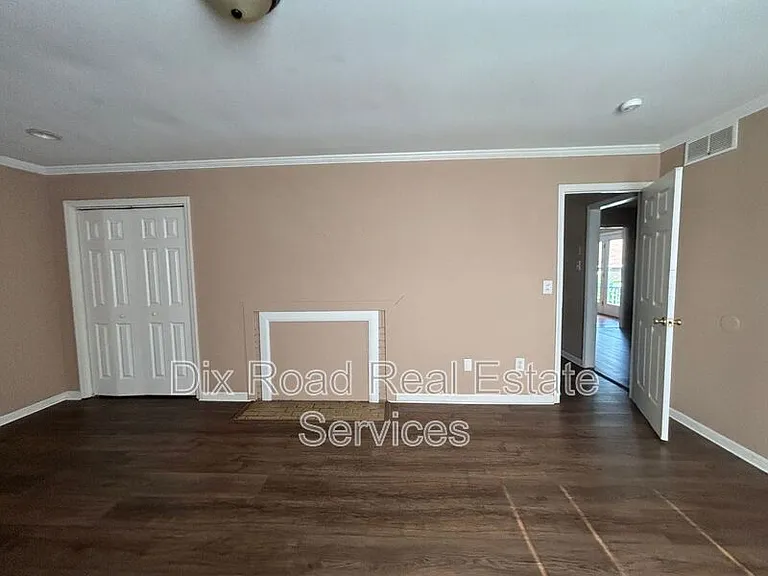 4107 Central Ave — Photo 16