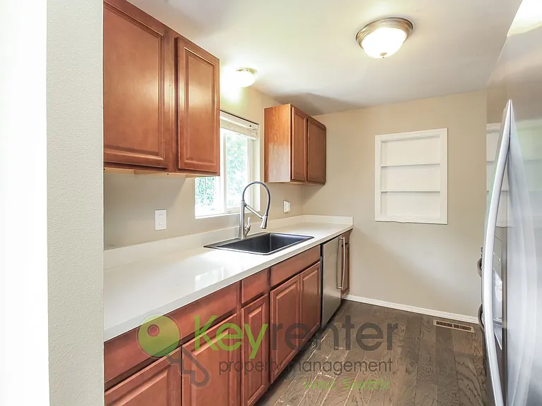 2511 SW 107th Way — Photo 8