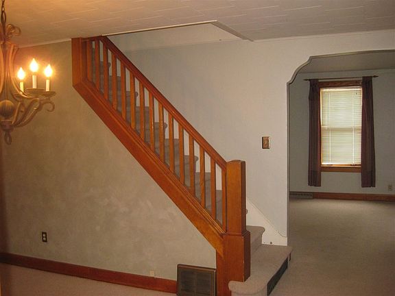 5th image of 301 Quinnesec St