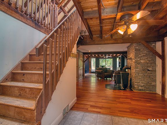 2nd image of 2484 Glasgo Road