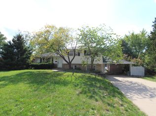 9 Longfellow Ln, Columbia, MO 65203
