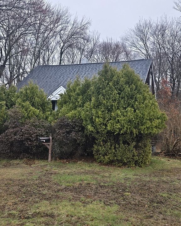 2nd image of 189 Greenwood St