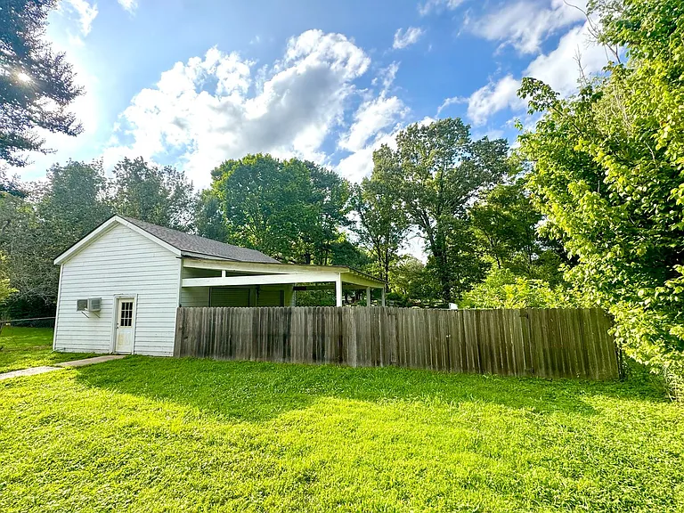 8796 Chaffee Rd — Photo 9