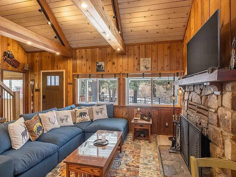 42788 Sonoma Dr — Photo 2