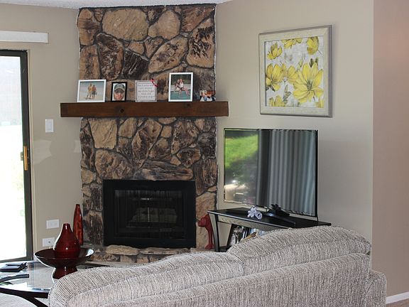 5th image of 6705 W 180th St #3