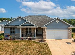 10442 202nd Ave, Anamosa, IA 52205