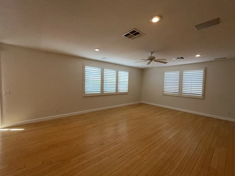 6043 Eganridge Ct — Photo 4