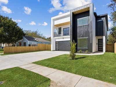 1035 Strickland St, Dallas, TX, 75212