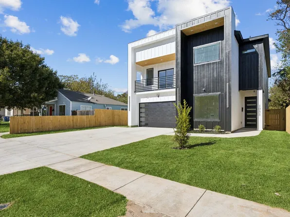 1035 Strickland St, Dallas, TX 75212