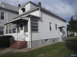 17 Tuttle St, Wallington, NJ 07057