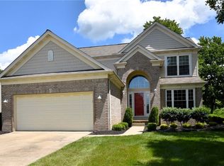 9151 Ashcroft Ln, Twinsburg, OH 44087