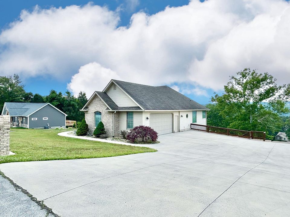 2nd image of 78 Ridgeview Dr