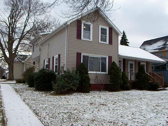 2nd image of 440 E Exchange St