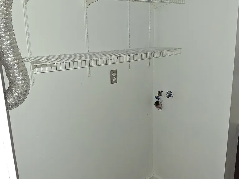 5439 Gerald Dr — Photo 16