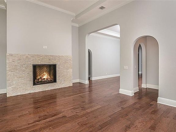 2nd image of 16707 Broadwater Ave