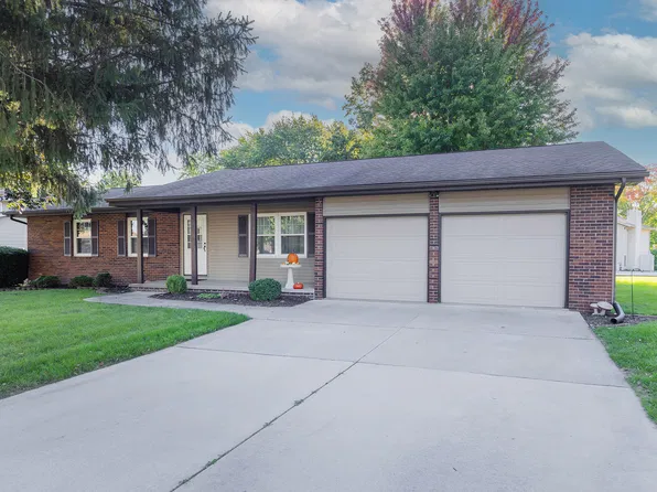 727 Blackbird Ct, Geneseo, IL 61254
