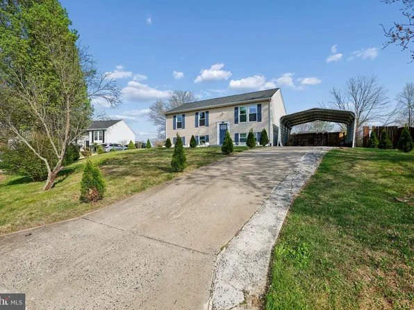 6904 Ridge Way Dr, Fredericksburg, VA 22407