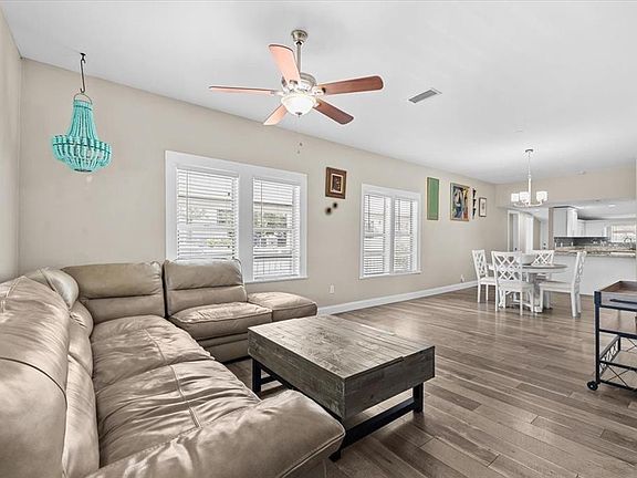 4th image of 7315 S MASCOTTE STREET