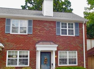 1460 Bluebird Ter, Saint Louis, MO 63144