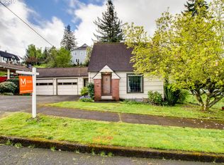 816 11th St, Oregon City, OR 97045