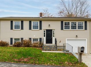 8 Garden Ln, Scituate, RI 02831