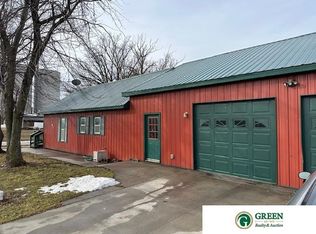 301 Stockton Ave, Waco, NE 68460