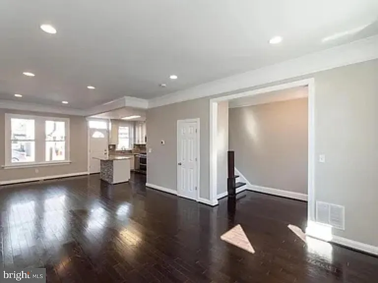 465 Luray Pl NW — Photo 24