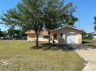 832 Lake Betty Dr, Lake Placid, FL 33852
