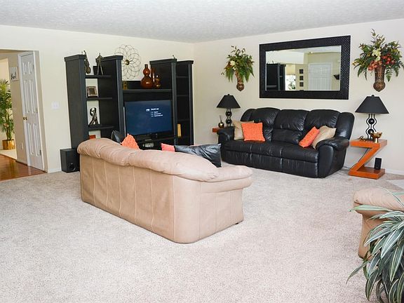 4th image of 3460 Lakewood Ct