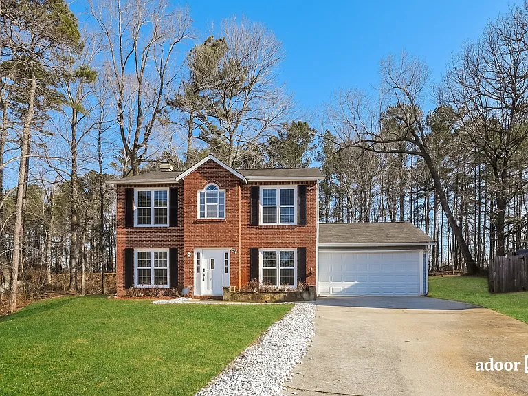 634 Windchase Pl — Photo 1