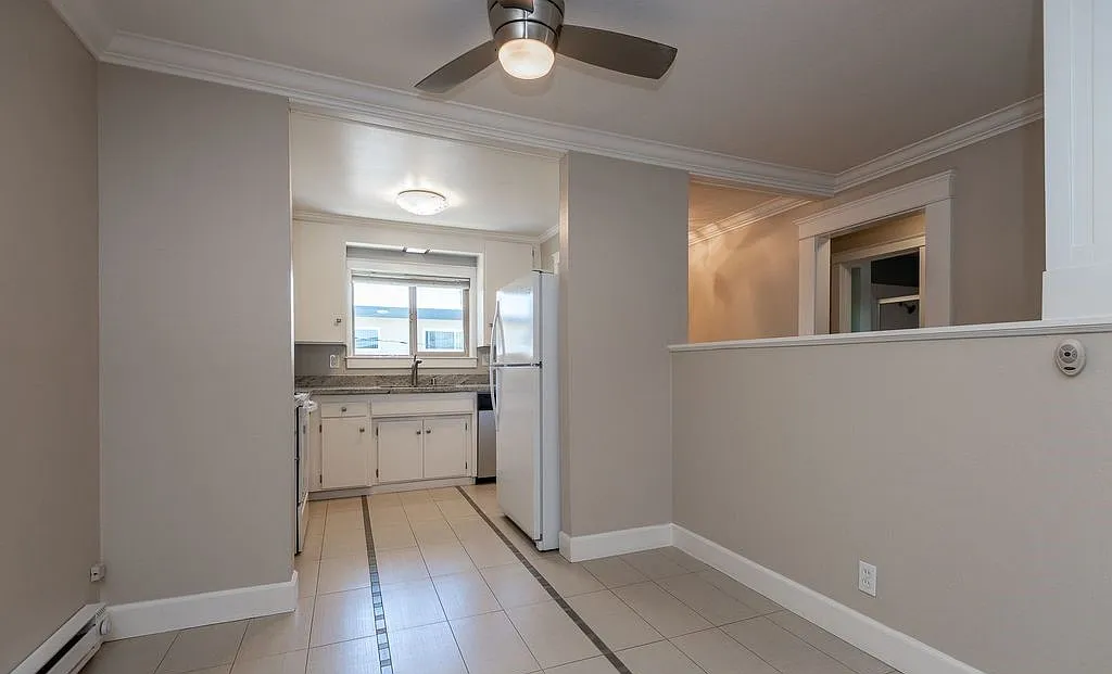 Manzanita Apartments — Photo 2