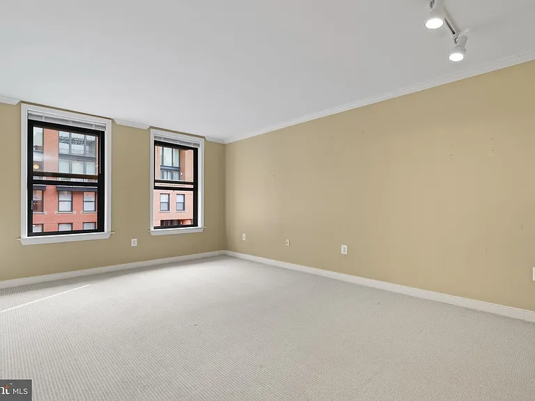 616 E St NW #1005 — Photo 16