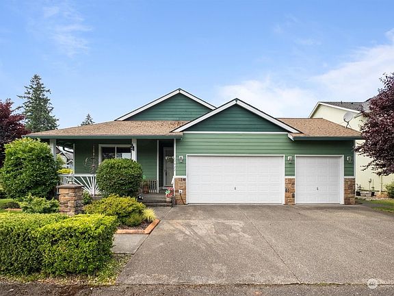 4th image of 17922 25th Avenue E