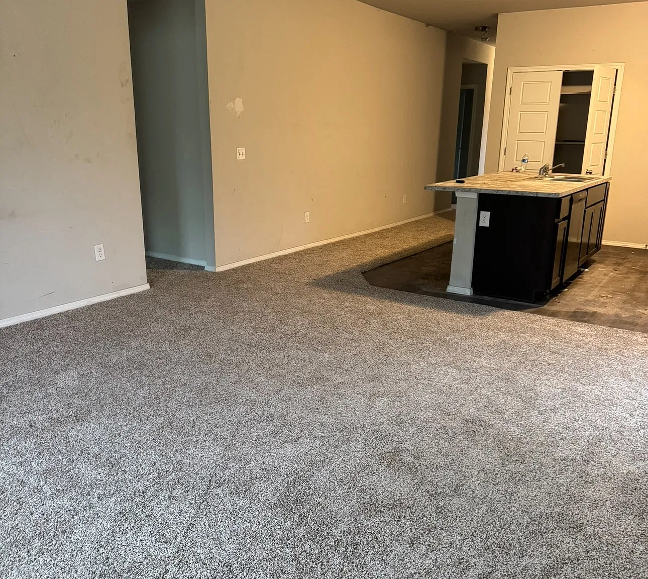 4 bed, 1479 sqft, $1,500 — Photo 4