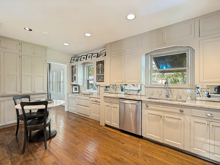 5343 Monticello Ave — Photo 8