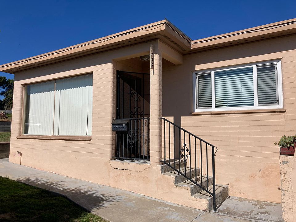 Front of duplex