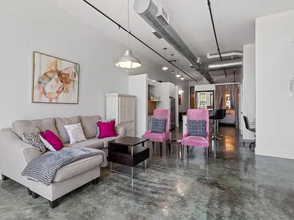 180 NE 4th Ave APT 308, Delray Beach, FL 33483