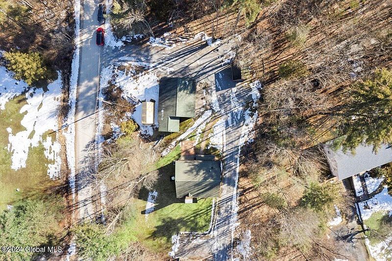 3rd image of 2320 Ridge Road