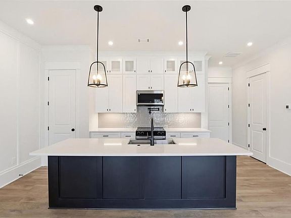 3rd image of 53 Peony St